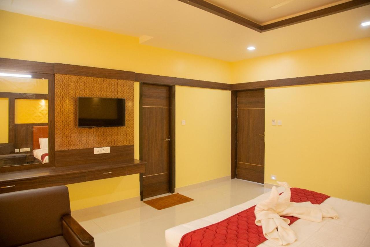 Sri Balaji Grand Hotel Kumbakonam Eksteriør bilde